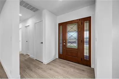 14857 Tuba, Los Angeles, CA 91345 - Photo 2