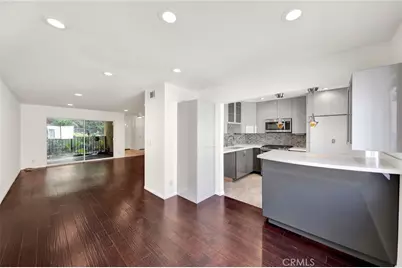 9745 Via Roma, Burbank, CA 91504 - Photo 8