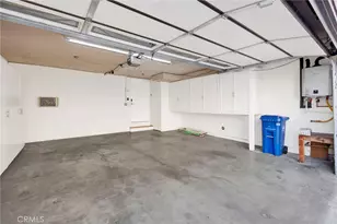 9745 Via Roma, Burbank, CA 91504 - Photo 30