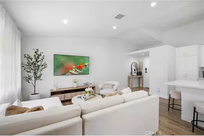 11300 Foothill Boulevard #63, Lake View Terrace, CA 91342 - Photo 4