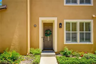 27063 Fairway Ln, Valencia, CA 91381 - Photo 2