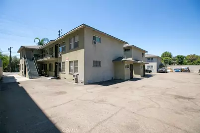 15455 Vanowen, Van Nuys, CA 91406 - Photo 12