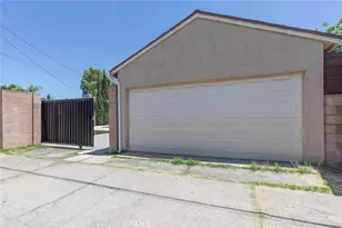 9261 Lev, Arleta, CA 91331 - Photo 22