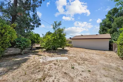 17439 Donmetz, Granada Hills, CA 91344 - Photo 48