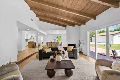 17439 Donmetz, Granada Hills, CA 91344 - Photo 8