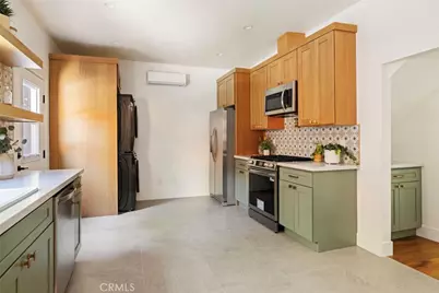 5850 Burwood Ave, Los Angeles, CA 90042 - Photo 18
