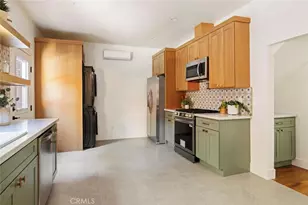 5850 Burwood Ave, Los Angeles, CA 90042 - Photo 18