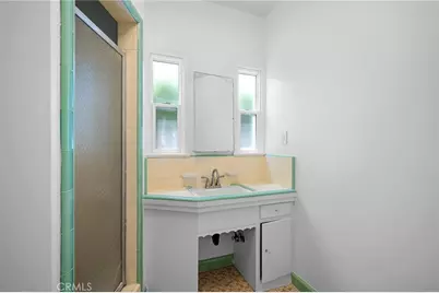 6723 Hazeltine, Van Nuys, CA 91405 - Photo 18