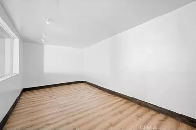 6634 Lankershim Boulevard #1/2, North Hollywood, CA 91606 - Photo 8