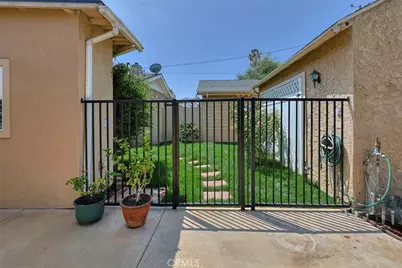 615 S Sparks, Burbank, CA 91506 - Photo 32