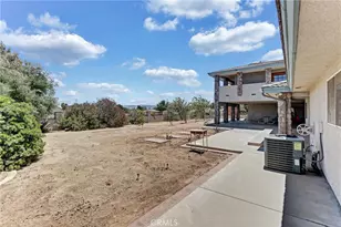 6965 Bandicoot Trail, Oak Hills, CA 92344 - Photo 58