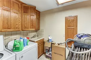 6965 Bandicoot Trail, Oak Hills, CA 92344 - Photo 16