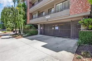 14844 Dickens, Sherman Oaks, CA 91403 - Photo 30