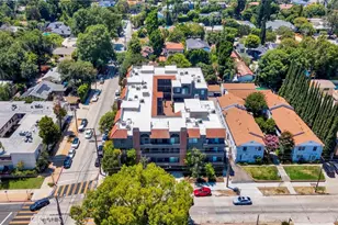 14844 Dickens, Sherman Oaks, CA 91403 - Photo 32