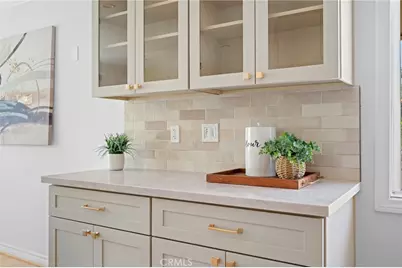 7800 Via Genova, Burbank, CA 91504 - Photo 10