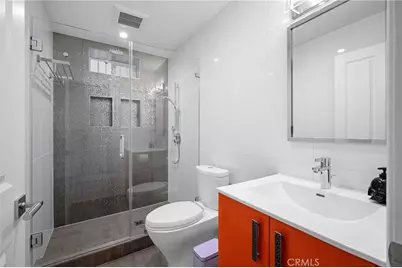 2040 W Kenneth Road, Glendale, CA 91201 - Photo 38