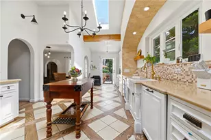 1102 Olmsted Dr, Glendale, CA 91202 - Photo 32