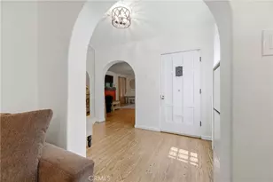 1102 Olmsted Dr, Glendale, CA 91202 - Photo 28