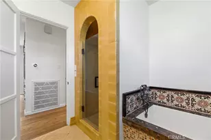 1102 Olmsted Dr, Glendale, CA 91202 - Photo 18