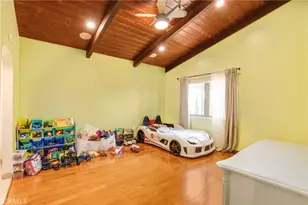 10768 Wheatland, Shadow Hills, CA 91040 - Photo 28