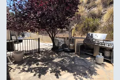 1021 Wolverton, Glendale, CA 91207 - Photo 22