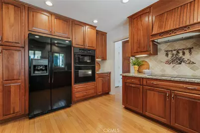 900 Chudleigh Lane, Glendale, CA 91207 - Photo 20