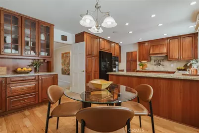 900 Chudleigh Lane, Glendale, CA 91207 - Photo 14