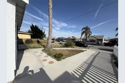 4085 W 141st Street, Hawthorne, CA 90250 - Photo 2
