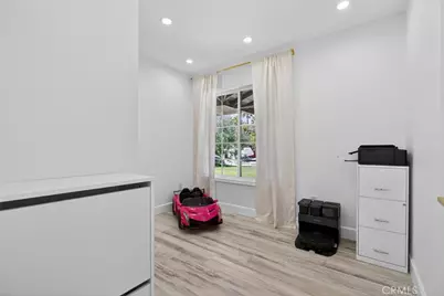 30300 Jasmine Valley, Canyon Country, CA 91387 - Photo 20