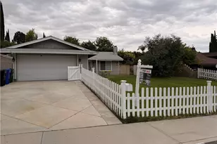 30300 Jasmine Valley, Canyon Country, CA 91387 - Photo 1
