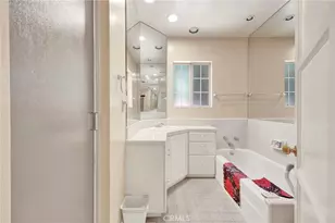 5438 Radford Ave, Valley Village, CA 91607 - Photo 14