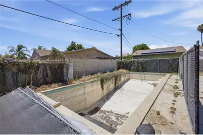 6729 Babcock Avenue, North Hollywood, CA 91606 - Photo 10