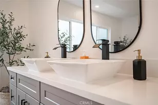 2925 W Oak, Burbank, CA 91505 - Photo 16