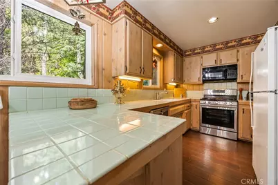 225 Fremont, Lake Arrowhead, CA 92352 - Photo 16