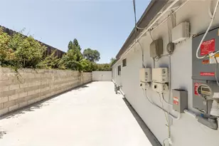 16509 Shamhart, Granada Hills, CA 91344 - Photo 50