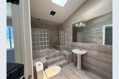 1817 Verdugo Loma, Glendale, CA 91208 - Photo 14