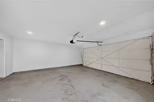 7907 Satsuma, Los Angeles, CA 91352 - Photo 32