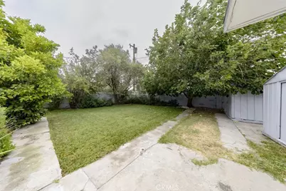 7907 Satsuma, Los Angeles, CA 91352 - Photo 36