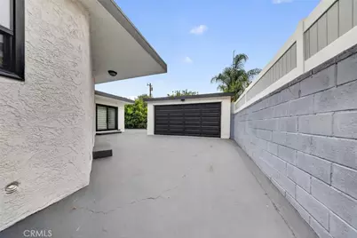 7907 Satsuma, Los Angeles, CA 91352 - Photo 30