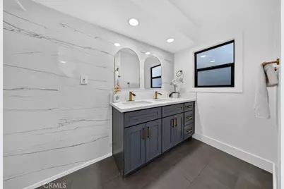 7907 Satsuma, Los Angeles, CA 91352 - Photo 18