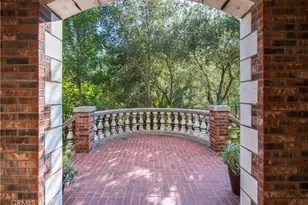 375 Berkshire Ave, La Canada Flintridge, CA 91011 - Photo 8