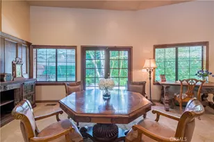 375 Berkshire Ave, La Canada Flintridge, CA 91011 - Photo 18
