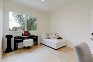 565 E San Jose, Burbank, CA 91501 - Photo 22