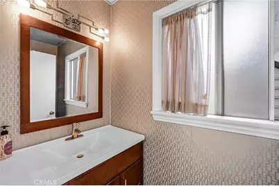 824 Stanford Road, Burbank, CA 91504 - Photo 24