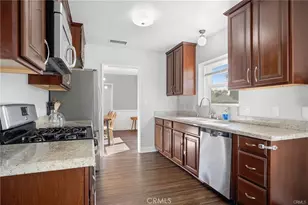 505 Cambridge Dr, Burbank, CA 91504 - Photo 8