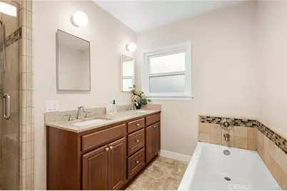 505 Cambridge Drive, Burbank, CA 91504 - Photo 22