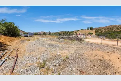 6401 Hubbard, Acton, CA 93510 - Photo 18