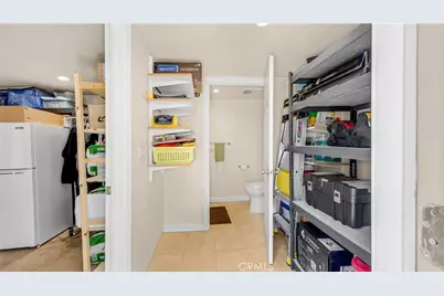 1232 E Elmwood Avenue, Burbank, CA 91501 - Photo 52