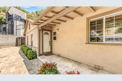 1232 E Elmwood Avenue, Burbank, CA 91501 - Photo 6