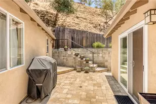 1232 E Elmwood Ave, Burbank, CA 91501 - Photo 42